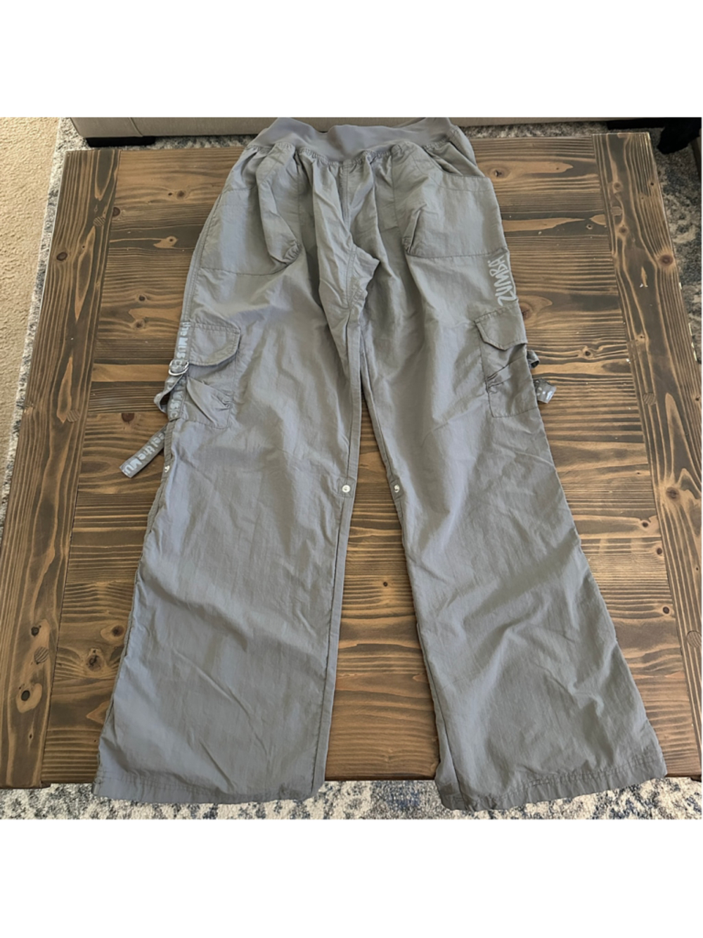 Zumba Feel the Music Cargo Track Pants XL Gray White Dance Fitness Y2K